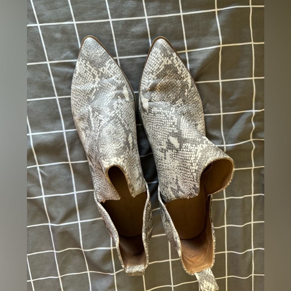 Women’s Snakeskin Boots